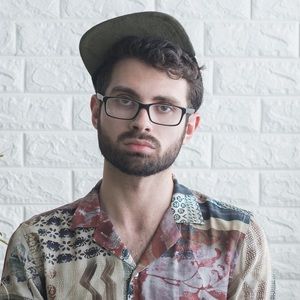 Meet your Posher, Alex